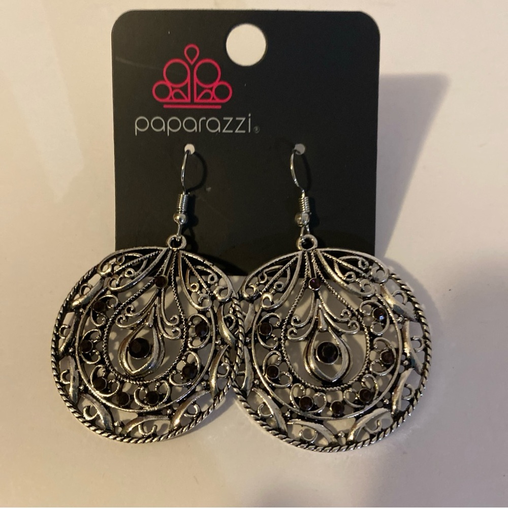 Paparazzi Choose To Sparkle Purple Earrings NEW
